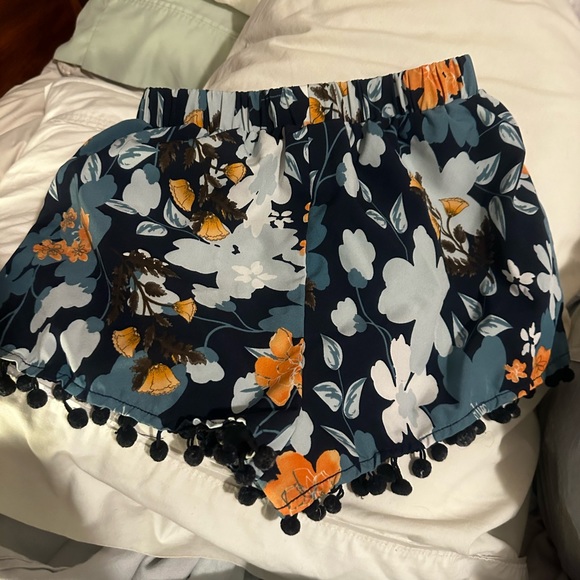Shein PJ/Comfy shorts bundle - size XS - Picture 11 of 11